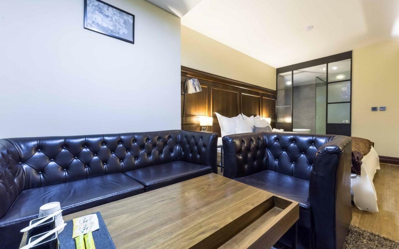 Design Hotel Ddeul& 乌山市 外观 照片