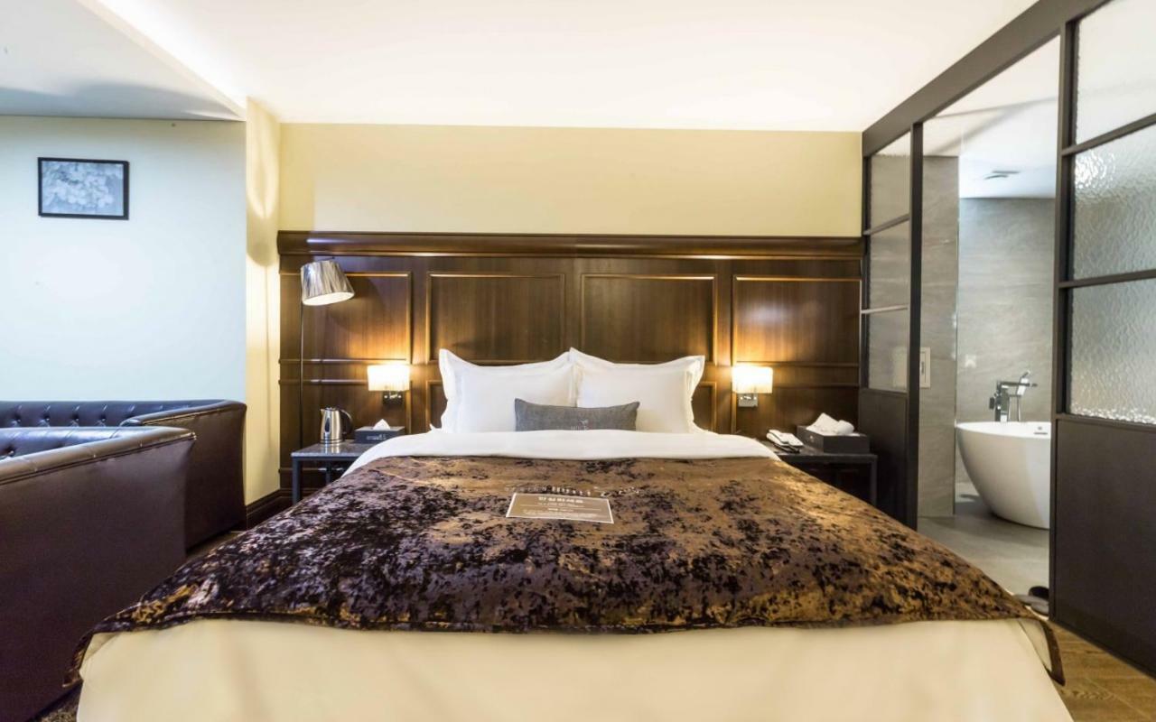 Design Hotel Ddeul& 乌山市 外观 照片
